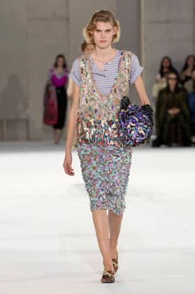 Dries Van Noten Women s Ready-to-Wear Spring Summer 2027 Collection Fashion Show during Paris Fashion Week, September 30, 2026 Dries Van Noten Women’s Ready-to-Wear Spring Summer 2027 Collection Fashion Show, during Paris Fashion Week, September 30, 2026, Paris, France  Copyright: xAgencex xBestimagexAgencex xBestimagex
