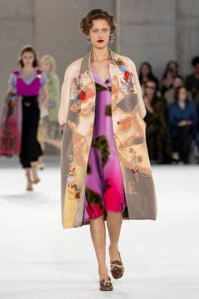 Dries Van Noten Women s Ready-to-Wear Spring Summer 2027 Collection Fashion Show during Paris Fashion Week, September 30, 2026 Dries Van Noten Women’s Ready-to-Wear Spring Summer 2027 Collection Fashion Show, during Paris Fashion Week, September 30, 2026, Paris, France  Copyright: xAgencex xBestimagexAgencex xBestimagex