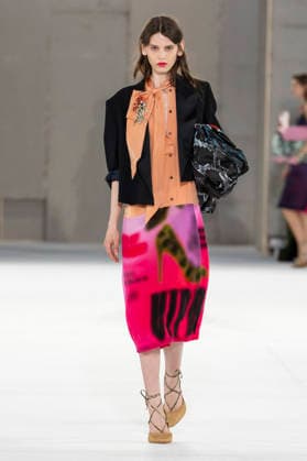 Dries Van Noten Women s Ready-to-Wear Spring Summer 2027 Collection Fashion Show during Paris Fashion Week, September 30, 2026 Dries Van Noten Women’s Ready-to-Wear Spring Summer 2027 Collection Fashion Show, during Paris Fashion Week, September 30, 2026, Paris, France  Copyright: xAgencex xBestimagexAgencex xBestimagex