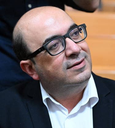 MK Sami Abu Shehadeh, Chairman of the Balad Arab Party, waits to see if the Arab Parties will have the right to run in the upcoming general elections on Thursday, October 1, 2026. The High Court will decide whether to appeal the Central Elections Committee s decision to ban all Arab Parties from running in the Israeli election.  JER2026100117 DEBBIExHILL