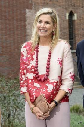 Apeldoorn, The Netherlands, 2026-10-01 14:01:33 APELDOORN, 01-10-2026, Police Academy. Queen Maxima visits the Police Academy in Apeldoorn in the context of financially sound employership. With over 67,000 employees, the National Police is one of the largest employers in the Netherlands and a member of the Foundation for Financially Healthy Netherlands (SFGN). Queen Maxima is honorary chair of this foundation. PHOTO: NLBeeld Patrick van Emst Credit: NL Beeld Patrick van Emst  Copyright: xx x