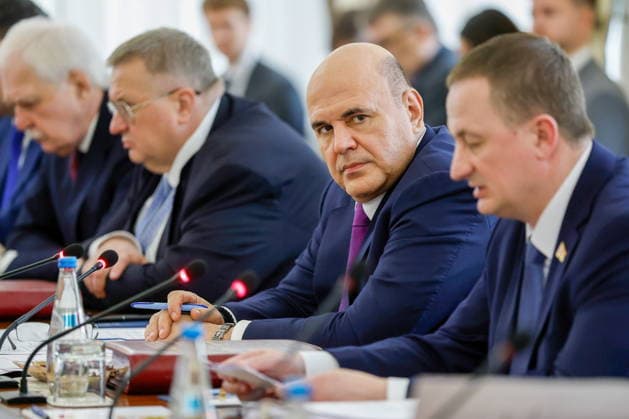 BELARUS, MINSK - OCTOBER 1, 2026: Belarus Prime Minister Alexandr Turchin (R) and Russia s Prime Minister Mikhail Mishustin (2nd R) attend a meeting of the Council of Ministers of the Union State of Russia and Belarus at the House of the Belarusian Government. Dmitry Astakhov POOL TASS  98618367