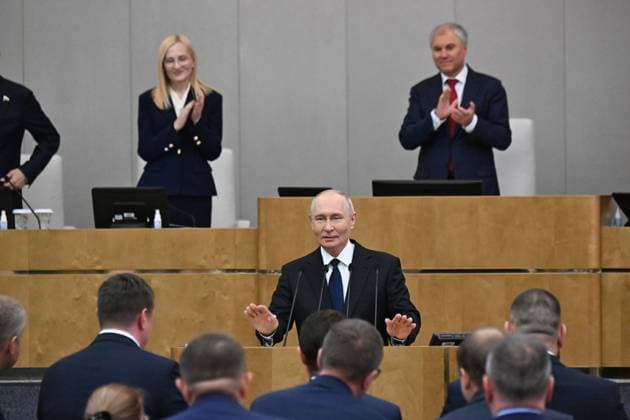 Moscow. The first session of the State Duma of the Russian Federation of the ninth convocation. Russian President Vladimir Putin speaks at the session. KomsomolskayaxPravda