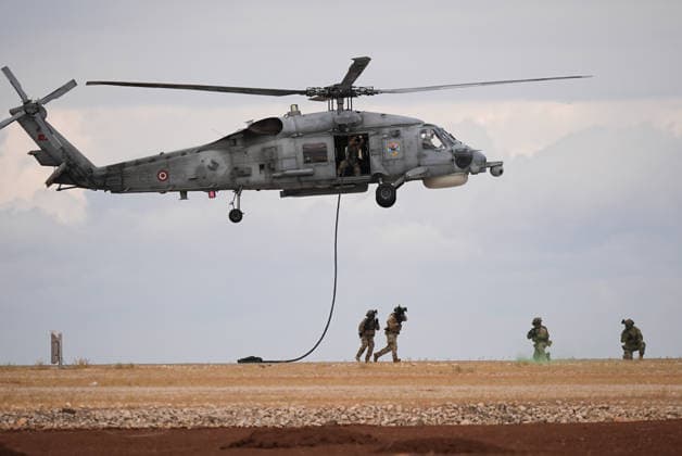 TEKNOFEST Southeast in Turkiye s Sanliurfa SANLIURFA, TURKIYE - OCTOBER 01: Teams of speacial forces execute a demonstration on the second day of the TEKNOFEST aviation, space, and technology festival at Sanliurfa GAP Airport in Sanliurfa, Turkiye, on October 01, 2026. Adem Kutucu Anadolu Sanliurfa Turkey. Editorial use only. Please get in touch for any other usage.  Copyright: x2026xAnadoluxAdemxKutucux