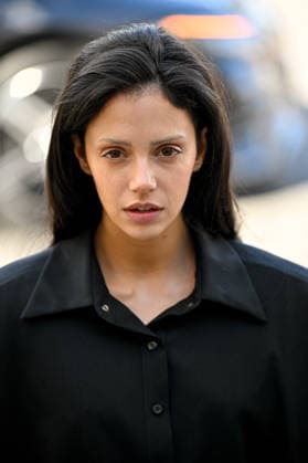 PFW Balenciaga Outside Arrivals JR Noee Abita arriving at the Balenciaga show during Paris Fashion Week, in Paris, France on 1 October 2026. Photo by Julien Reynaud APS-Medias ABACAPRESS.COM Paris France  Copyright: xReynaudxJulien APS-Medias ABACAx