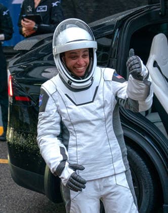 NASA s Crew-13 Astronaut Jessica Watkins, commander, waves to friends during the walkout of the operations building on her way to board a Dragon Spacecraft atop a SpaceX Falcon 9 rocket on SLC-40 at Kennedy Space Center, Florida on Thursday, October 1, 2026. Crew-13 are on their way to the International Space Station.  KSC2026100121 KATExBENIC