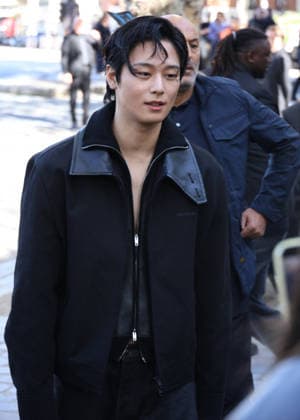 Juyeon arrives at the Balenciaga Spring Summer 2027 Women s Ready-to-Wear fashion show during Paris Fashion Week (PFW) at the Tennis Club de Paris, France, on October 1, 2026. Denis Guignebourg, Bestimage. Arrivals at the Balenciaga fashion show as part of Paris RTW Spring Summer 2027 Fashion Week, held at the Tennis Club de Paris on October 1, 2026, in Paris, France. Paris, France  Copyright: xDenisxGuignebourgx xBestimagexDenisxGuignebourgx xBestimagex
