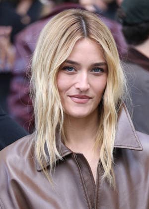 Sarah Pidgeon arrives at the Balenciaga Spring Summer 2027 Women’s Ready-to-Wear fashion show during Paris Fashion Week (PFW) at the Tennis Club de Paris, France, on October 1, 2026. Denis Guignebourg, Bestimage. Arrivals at the Balenciaga fashion show as part of Paris RTW Spring Summer 2027 Fashion Week, held at the Tennis Club de Paris on October 1, 2026, in Paris, France. Paris, France  Copyright: xDenisxGuignebourgx xBestimagexDenisxGuignebourgx xBestimagex