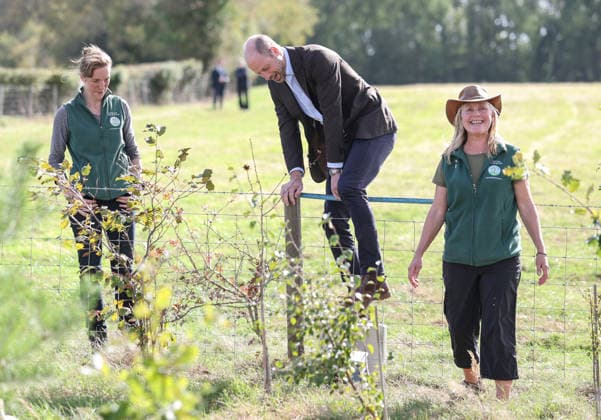 The Prince Of Wales Visits Monmouthshire And Herefordshire ABERGAVENNY, WALES - OCTOBER 01: Prince William, Prince Of Wales climbs over a wire fence during a visit to the charity Stump Up For Trees, to hear about the charity s goal of planting one million native trees across South Wales, at White Castle Farm on October 01, 2026 in Abergavenny, Wales. The Prince of Wales also visited the region to meet with those tackling the threat of flooding caused by extreme weather conditions., Credit:Chris Jackson PA ROTA - B68 Avalon United Kingdom, Wales, Abergavenny  Copyright: xChrisxJacksonx xPAxROTAx-xB68x xAvalonx 1139798708