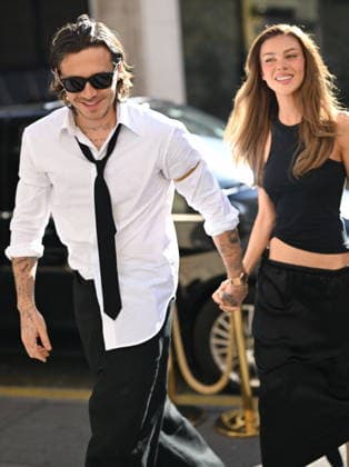 Brooklyn Beckham and his wife Nicola Peltz are back at their hotel after the Balenciaga fashion show during Paris Fashion Week on October 1, 2026. Brooklyn Beckham, who has remained estranged from his family since his 2022 wedding, is unlikely to attend the show for his mother V Beckham’s fashion house, scheduled for October 2, 2026. Pierre Perusseau Bestimage Brooklyn Beckham and his wife Nicola Peltz are back at their hotel following the Balenciaga show during PFW Fashion Week on October 1, 2026 Brooklyn Beckham, who has remained estranged from his family since his 2022 wedding, is unlikely to attend the show for his mother V Beckham’s fashion house, scheduled for October 2, 2026, in Paris, France Copyright: xPierrexPerusseaux xBestimagexPierrexPerusseaux xBestimagex