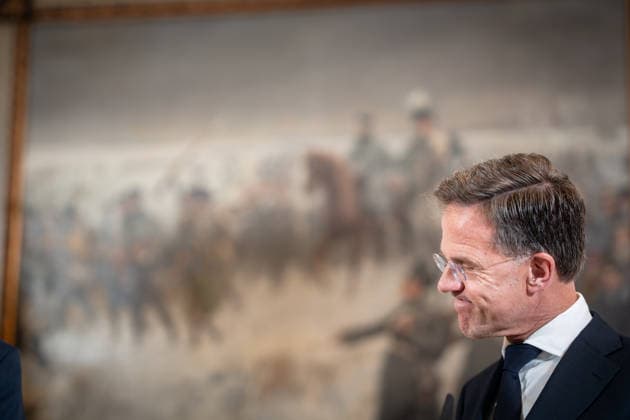 Mark Rutte, NATO-Generalsekretär, während der Abschlussstatements;Treffen Bundeskanzler, Premierminister der Niederlande und NATO-Generalsekretär beim 1. Deutsch-Niederländischen Corps in Münster, Münster Nordrhein-Westfalen Deutschland Deutsch-Niederländische Corps