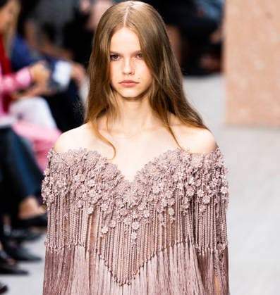 Paris Fashion Week: CHLOÉ Women s Spring Summer 2027 Collection, October 1, 2026, photographed by Sylvie Lefort, MAXPPP 01 10 2026 @Sylvie Lefort Photography MAXPPP 10 01 26 Models showcase designs from the CHLOE Women’s Spring Summer 2027 collection during Paris Fashion Week in Paris, France, October 1, 2026. The women’s collections were presented from September 28 to October 6, 26  Copyright: xmaxpppxsylviexlefortxphotographyx LFR202610019534 LFR202610019534