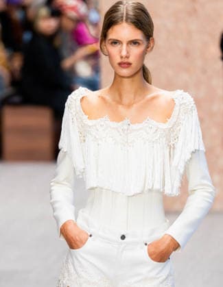 Paris Fashion Week: CHLOÉ Women s Spring Summer 2027 Collection, October 1, 2026; Photography by Sylvie Lefort; MAXPPP 01 10 2026 @Sylvie Lefort Photography MAXPPP 10 01 26 Models showcase designs from the CHLOE Women’s Spring Summer 2027 collection during Paris Fashion Week in Paris, France, October 1, 2026. The women’s collections were presented from September 28 to October 6, 26  Copyright: xmaxpppxsylviexlefortxphotographyx LFR202610019483 LFR202610019483
