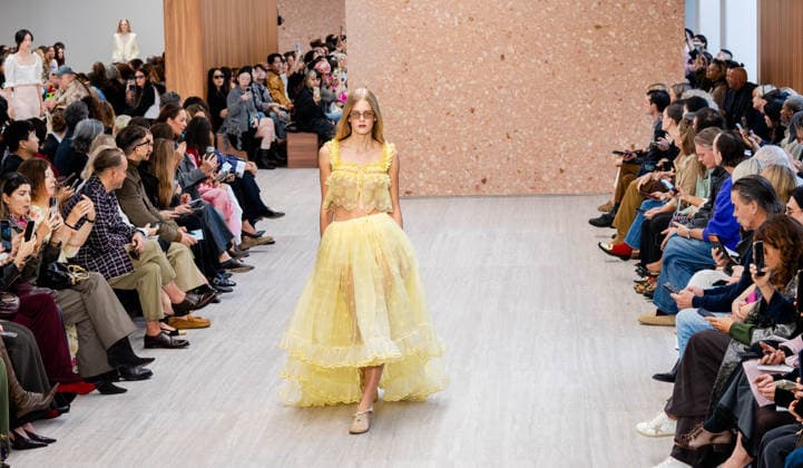RECORD DATE NOT STATED Paris Fashion Week: CHLOÉ Women s Spring Summer 2027 Collection, October 1, 2026; Photography by Sylvie Lefort; MAXPPP 01 10 2026 @Sylvie Lefort Photography MAXPPP 10 01 26 Models showcase designs from the CHLOE Women’s Spring Summer 2027 collection during Paris Fashion Week in Paris, France, October 1, 2026. The women’s collections were presented from September 28 to October 6, 26  Copyright: xmaxpppxsylviexlefortxphotographyx LFR202610019541 LFR202610019541
