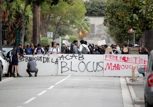 High School Blockades PHOTOPQR NICE MATIN Dylan Meiffret Nice October 1, 2026 Third day of blockades at high schools in Nice HERE near the Mélinée and Missak Manouchian high schools Blockades, clashes, fires High school student protests are intensifying in several French cities Nice, France  Copyright: xPHOTOPQR NICExMATIN MAXPPPxDylanxMeiffretx 20261001NIM9306 20261001NIM9306
