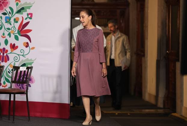 October 1, 2026: TO-45304- CIUDAD DE MEXICO,2026& x2013;10-01. President Claudia Sheinbaum Pardo leads her morning press conference at the National Palace, marking two years in office. Legal Advisor Luisa Maria Alcalde denies that proposed reforms to the Penal Code and Industrial Property Law restrict freedom of expression, while Rosaura Ruiz presents the Second Report for the Ministry of Science, Humanities, Technology and Innovation. Clasos.com.mx - ZUMAcs4_ 20261001_faa_cs4_013 Copyright: xLuisxMarinx