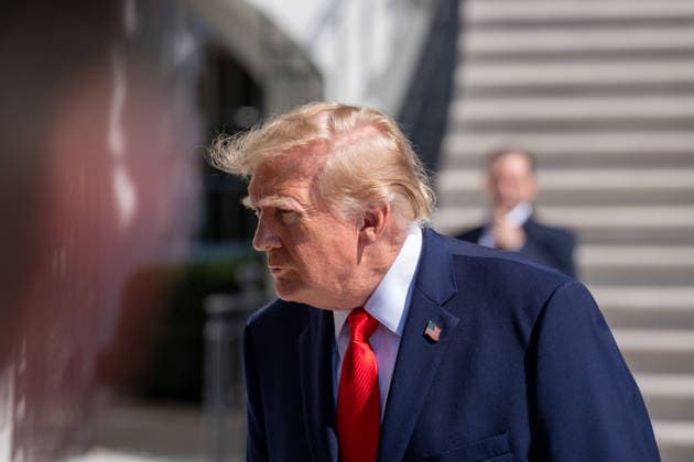 October 1, 2026, Washington, District Of Columbia, USA: US PRESIDENT DONALD TRUMP speaks to members of the press before departing the White House aboard Marine One from the South Lawn in Washington, DC. Washington USA  - ZUMAs365 20261001_znp_s365_013 Copyright: xJoeyxSussmanx