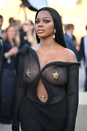 Jatavia Shakara Johnson (JT) at the Schiaparelli Women s Ready-to-Wear Spring Summer 2027 Collection fashion show during Paris Fashion Week, October 1, 2026. Pierre Perusseau, Bestimage. Celebrities at the Schiaparelli Women’s Ready-to-Wear Spring Summer 2027 Collection fashion show during Paris Fashion Week on October 1, 2026, in Paris, France.  Copyright: xPierrexPerusseaux xBestimagexPierrexPerusseaux xBestimagex
