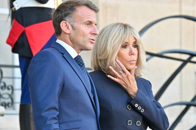 French President Emmanuel Macron and his wife, First Lady Brigitte Macron, welcome the Argentine president and the secretary general of the Argentine presidency—who is also the president’s sister—to the Élysée Palace in Paris, France, on October 1, 2026. Christian Liewig Bestimage French President Emmanuel Macron and his wife, Brigitte Macron, greet the Argentine President and the General Secretary of the Argentine Presidency—who is also the President’s sister—ahead of their meeting at the Élysée Palace on October 1, 2026, in Paris, France. Paris, France Copyright: xChristianxLiewigx xBestimagexChristianxLiewigx xBestimagex