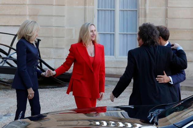 Javier Milei received at Elysee Palace - Paris France’s President Emmanuel Macron and his wife Brigitte is seen here receiving Argentina’s President Javier Milei and his sister Karina in Elysee Palace in Paris, France on October 1st, 2026. Photo by Henri Szwarc ABACAPRESS.COM Paris France  Copyright: xSzwarcxHenri ABACAx