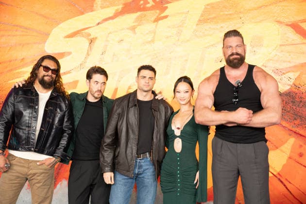 IPA89188016 - London, promotional photos for the movie Street Fighter on Leake Street. Pictured: Jason Mamoa, Andrew Koji, Noah Centineo, Callina Laing, Olivier Richters.  Copyright: xCristinaxMasseix xCristinaxMasseix IPA89188016