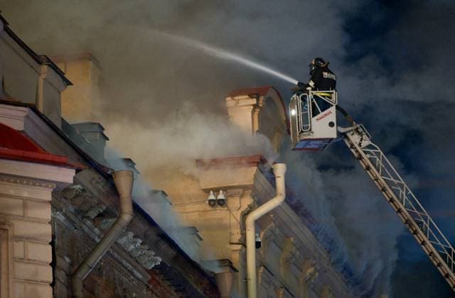 Russia St Petersburg Historic Building Fire 9255832 01.10.2026 Firefighters work to extinguish a fire that broke out in an 18th-century building known as the Miller Mansion in central St. Petersburg, Russia. Alexei Danichev Sputnik St. Petersburg Russia  Copyright: xAlexeixDanichevx