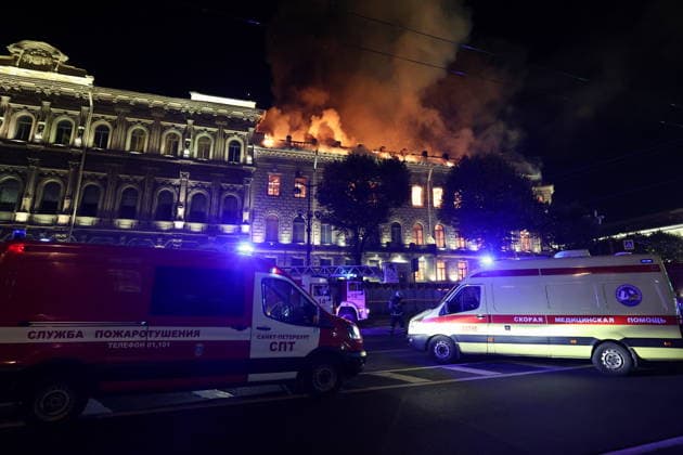 RUSSIA, ST PETERSBURG - OCTOBER 1, 2026: Emergency service vehicles at the scene of a fire at the Miller Manions in St Isaac s Square. Valentin Yegorshin TASS  98632136