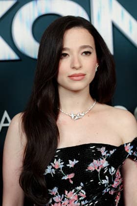 Mikey Madison attends the THE SOCIAL RECKONING photocall at Le Pathé Palace on October 1, 2026, in Paris, France 460108 2026 10 01  Copyright: xLionelxGuericolasx xStarfacex STAR_460108_009