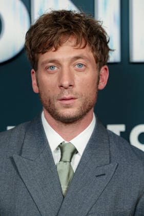 Jeremy Allen White attends the *The Social Reckoning* photocall at Le Pathé Palace on October 1, 2026, in Paris, France 460108 2026 10 01  Copyright: xLionelxGuericolasx xStarfacex STAR_460108_050