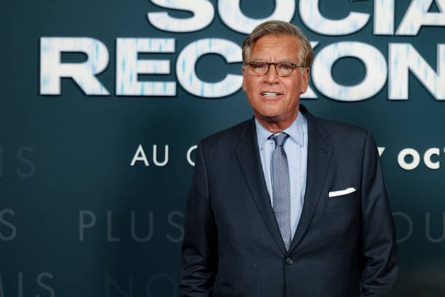 Aaron Sorkin attends the *The Social Reckoning* photocall at Le Pathé Palace on October 1, 2026, in Paris, France 460108 2026 10 01  Copyright: xLionelxGuericolasx xStarfacex STAR_460108_061