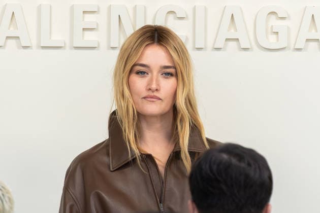 PFW - Balenciaga - Arrivals NB Sarah Pidgeon arrived at the Balenciaga Womenswear Spring Summer 2027 show as part of Paris Fashion Week on October 01, 2026 in Paris, France. Photo by Nasser Berzane ABACAPRESS.COM Paris France  Copyright: xBerzanexNasser ABACAx