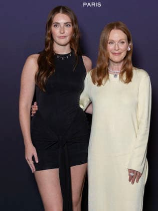 Liv Freundlich, Julianne Moore Photo Call at the Messika fashion show in Paris on October 1, 2026 @ BestImage France  Copyright: xOLIVIERxBORDEx xBESTIMAGExOLIVIERxBORDEx xBESTIMAGEx