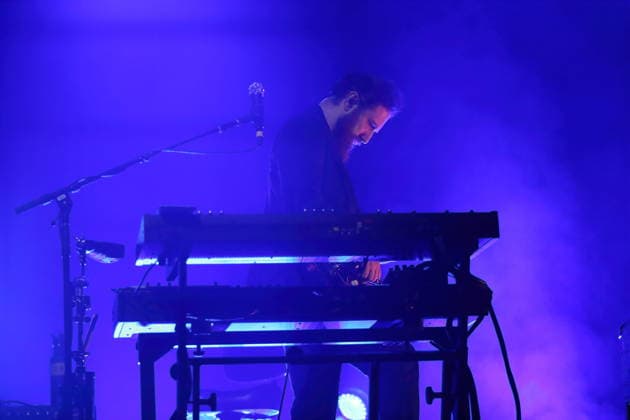 Zac Rae von der Band Death Cab for Cutie bei einem Konzert in der Columbiahalle in Berlin, 1. Oktober 2026. Death Cab for Cutie Konzert Berlin