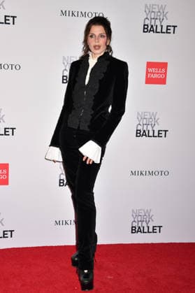 NEW YORK, NY- OCTOBER 1: Julia Fox at the New York City Ballet 2026 Fall Gala at the David H. Koch Theater at Lincoln Center Plaza on October 1, 2026 in New York City. Copyright: xmpi099 MediaPunchx