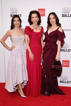 Alessia Fendi, Fe Fendi, Paola Fendi at arrivals for New York City Ballet 2026 Fall Fashion Gala, David H. Koch Theater at Lincoln Center, New York, NY, October 01, 2026. Photo By: Kristin Callahan Everett Collection New York City Ballet 2026 Fall Fashion Gala PUBLICATIONXNOTxINxCANxCHNxFRAxITAxJPNxNORxPOLxRUSxESPxUKxUSA