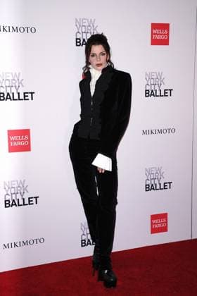 Julia Fox at arrivals for New York City Ballet 2026 Fall Fashion Gala, David H. Koch Theater at Lincoln Center, New York, NY, October 01, 2026. Photo By: Kristin Callahan Everett Collection New York City Ballet 2026 Fall Fashion Gala PUBLICATIONXNOTxINxCANxCHNxFRAxITAxJPNxNORxPOLxRUSxESPxUKxUSA