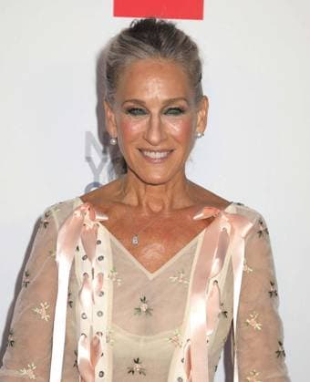 October 1, 2026, New York, New York, USA: Actor SARAH JESSICA PARKERÃäwearing a dress designed by Simone Rocha, seen during the red carpet arrivals for the New York City Fall Ballet Fall 2026 Gala held at the David Koch Theater at Lincoln Center. New York USA  - ZUMAk03_ 20261001_zaf_k03_072 Copyright: xNancyxKaszermanx