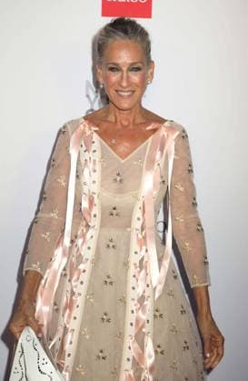 October 1, 2026, New York, New York, USA: Actor SARAH JESSICA PARKERÃäwearing a dress designed by Simone Rocha, seen during the red carpet arrivals for the New York City Fall Ballet Fall 2026 Gala held at the David Koch Theater at Lincoln Center. New York USA  - ZUMAk03_ 20261001_zaf_k03_075 Copyright: xNancyxKaszermanx