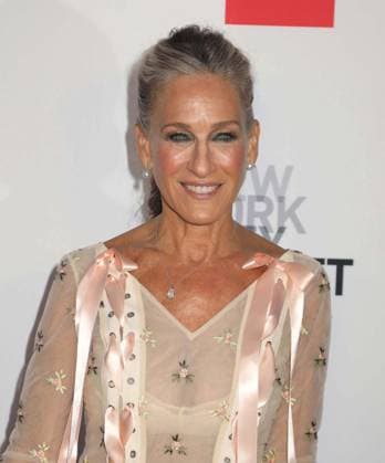 October 1, 2026, New York, New York, USA: Actor SARAH JESSICA PARKERÃäwearing a dress designed by Simone Rocha, seen during the red carpet arrivals for the New York City Fall Ballet Fall 2026 Gala held at the David Koch Theater at Lincoln Center. New York USA  - ZUMAk03_ 20261001_zaf_k03_076 Copyright: xNancyxKaszermanx