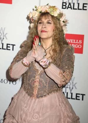 October 1, 2026, New York, New York, USA: Singer from rock band Fleetwood Mac, STEVIE NICKS wearing a dress by Mikimoto seen during the red carpet arrivals for the New York City Fall Ballet Fall 2026 Gala held at the David Koch Theater at Lincoln Center. New York USA  - ZUMAk03_ 20261001_zaf_k03_105 Copyright: xNancyxKaszermanx