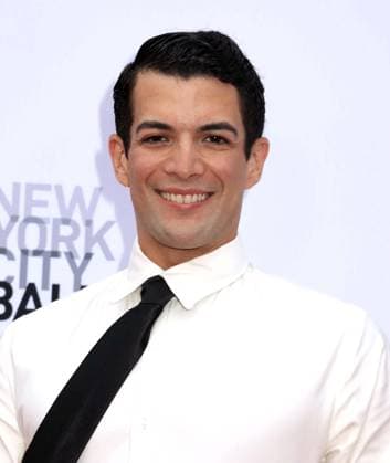 October 1, 2026, New York, New York, USA: Dancer GILBERT BOLDEN III seen during the red carpet arrivals for the New York City Fall Ballet Fall 2026 Gala held at the David Koch Theater at Lincoln Center. New York USA  - ZUMAk03_ 20261001_zaf_k03_007 Copyright: xNancyxKaszermanx