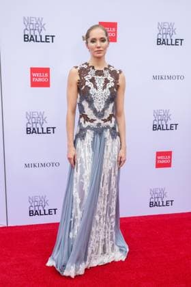 October 1, 2026, New York, New York, United States: Unity Phelan attends.The New York City Ballet 2026 Fall Gala at David H. Koch Theater, Lincoln Center on October 01, 2026 in New York City. New York United States  - ZUMAs197 20261001_aaa_s197_861 Copyright: xRonxAdarx