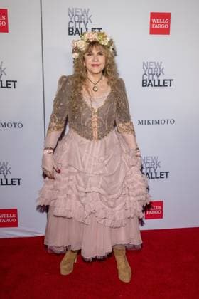 October 1, 2026, New York, New York, United States: Stevie Nicks attends.The New York City Ballet 2026 Fall Gala at David H. Koch Theater, Lincoln Center on October 01, 2026 in New York City. New York United States  - ZUMAs197 20261001_aaa_s197_852 Copyright: xRonxAdarx