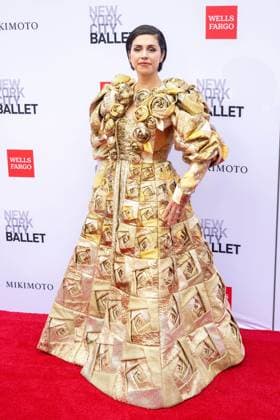 October 1, 2026, New York, New York, United States: Alysa Pires attends.The New York City Ballet 2026 Fall Gala at David H. Koch Theater, Lincoln Center on October 01, 2026 in New York City. New York United States  - ZUMAs197 20261001_aaa_s197_854 Copyright: xRonxAdarx