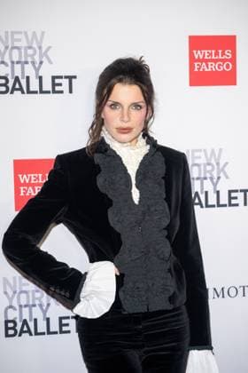 October 1, 2026, New York, New York, United States: Julia Fox attends.The New York City Ballet 2026 Fall Gala at David H. Koch Theater, Lincoln Center on October 01, 2026 in New York City. New York United States  - ZUMAs197 20261001_aaa_s197_888 Copyright: xRonxAdarx