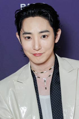 Messika Spring Summer 2027 Fashion Show During Paris Fashion Week: Celebrity Arrivals—Lee Soo Hyuk 460109 October 1, 2026, Paris, France  Copyright: xSebastienxFremontx xStarfacex STAR_460109_037