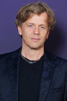 Messika Spring Summer 2027 Fashion Show During Paris Fashion Week: Celebrity Arrivals—Alex Lutz, 460109, October 1, 2026, Paris, France  Copyright: xSebastienxFremontx xStarfacex STAR_460109_117