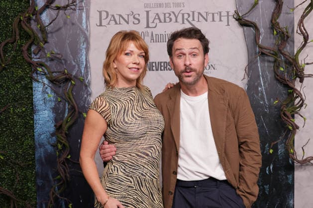 Pan™s Labyrinth 20th Anniversary Mary Elizabeth Ellis, Charlie Day attend the 20th Anniversary Carpet of Pan s Labyrinth at Academy Museum of Motion Pictures on October 01, 2026 in Los Angeles, California. Los Angeles Academy Museum California USA Copyright: xCraSH imageSPACEx