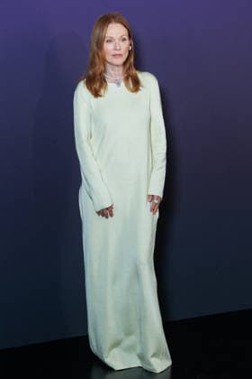 Messika Spring Summer 2027 Fashion Show During Paris Fashion Week: Celebrity Arrivals—Julianne Moore, 460109, October 1, 2026, Paris, France  Copyright: xSebastienxFremontx xStarfacex STAR_460109_137