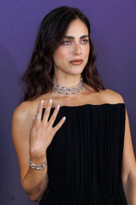 Messika Spring Summer 2027 Fashion Show During Paris Fashion Week: Celebrity Arrivals—Miriam Leone 460109 October 1, 2026, Paris, France  Copyright: xSebastienxFremontx xStarfacex STAR_460109_175